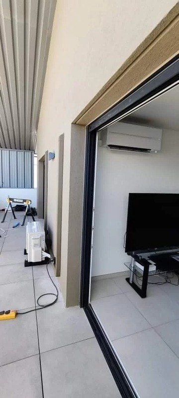 installation-dun-climatiseur-bi-split-Mitsubishi-11_11_11zon