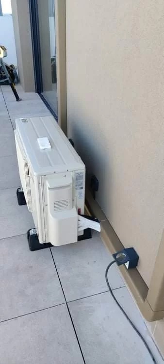 installation-dun-climatiseur-bi-split-Mitsubishi-18_18_11zon